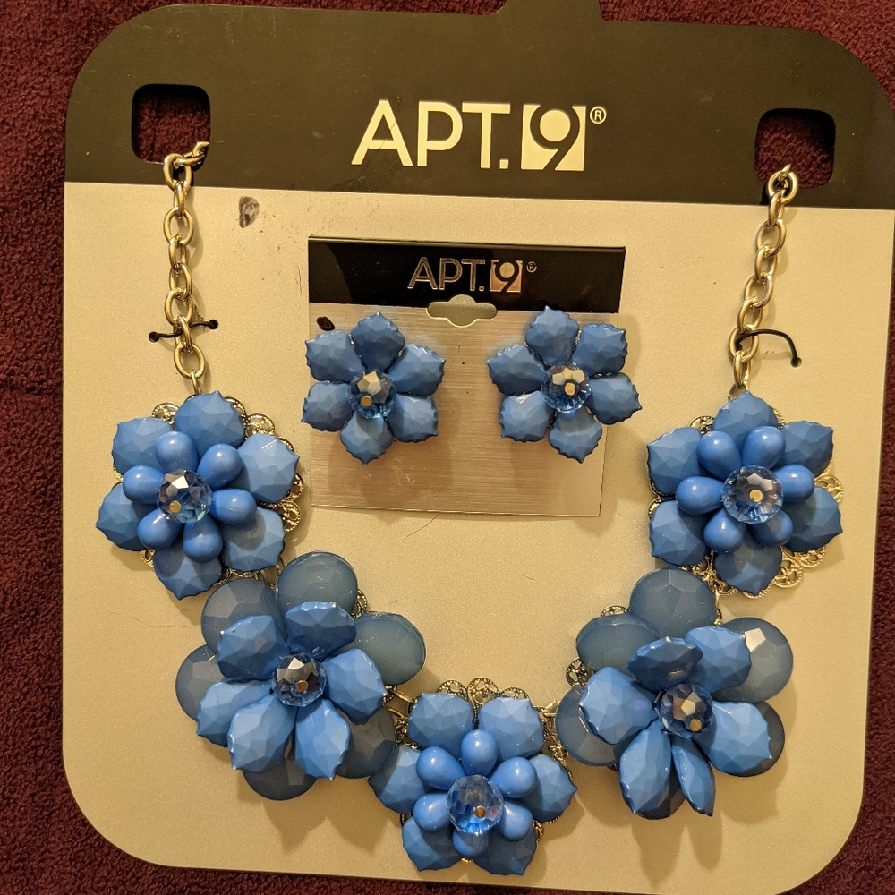 Blue flower necklace and earrings